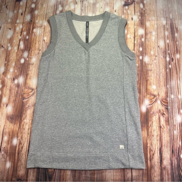 Vuori Dresses & Skirts - Vuori Sedona Vest Dress Light Heather Women’s 
Size Medium